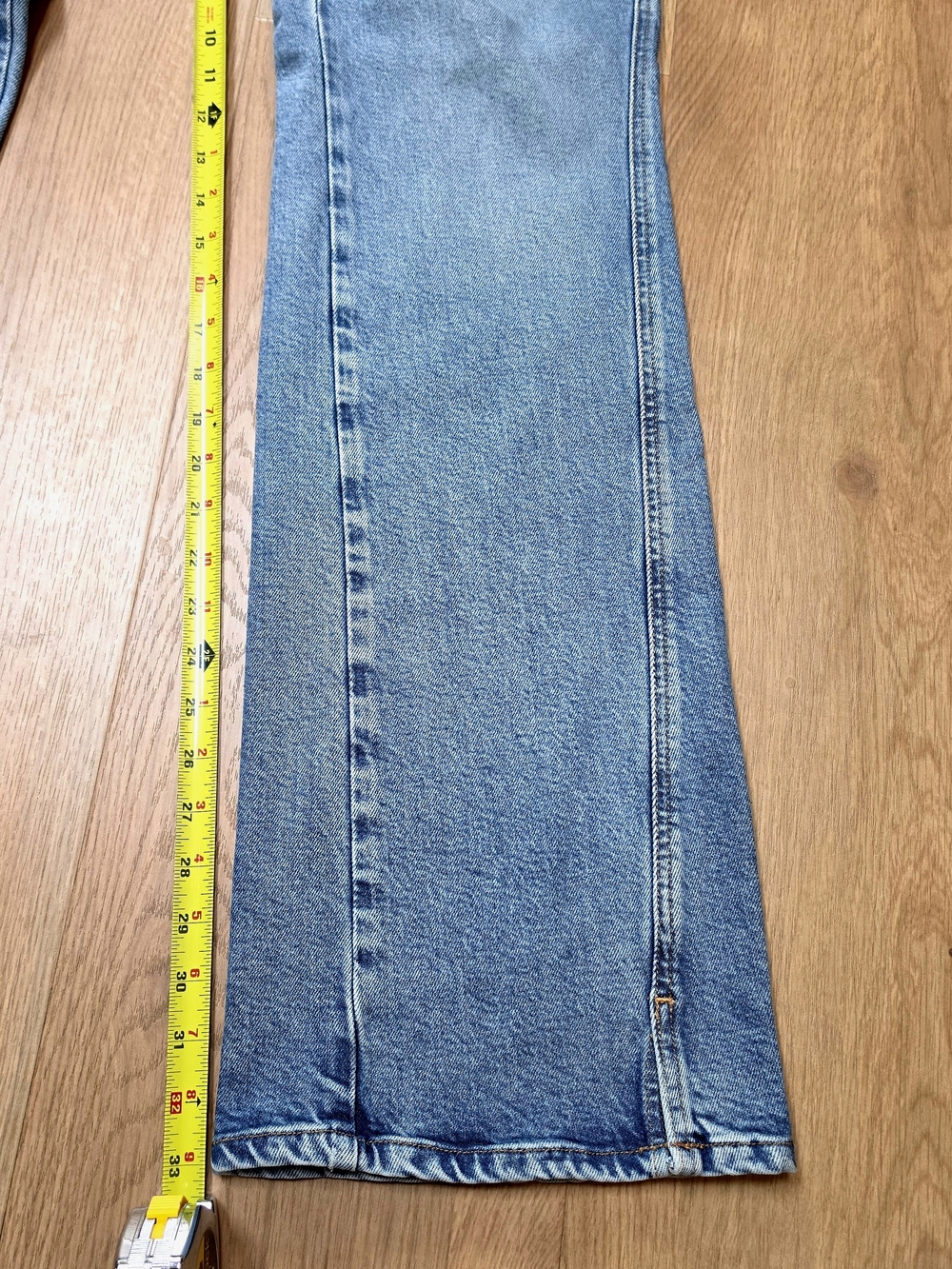 NWT Good American good curve bootcut High-Rise Light Blue Jeans - Women - Picture 4 of 6